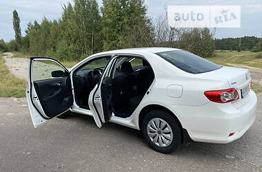 Седан Toyota Corolla 2012 в 