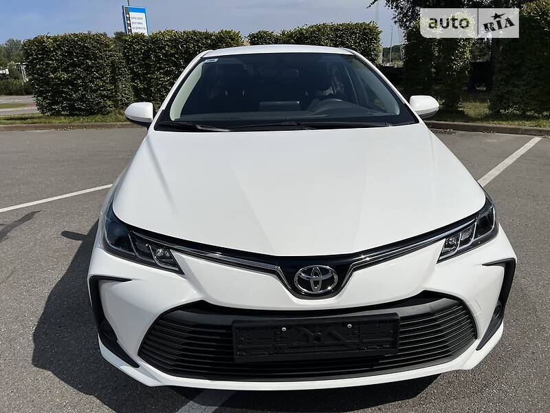 Седан Toyota Corolla 2020 в Киеве