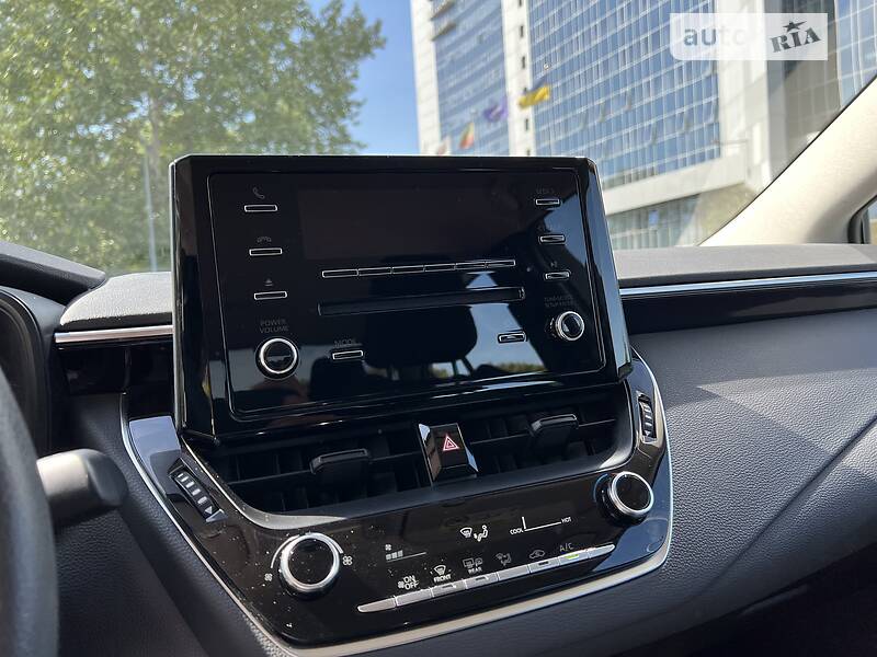 Седан Toyota Corolla 2020 в Киеве