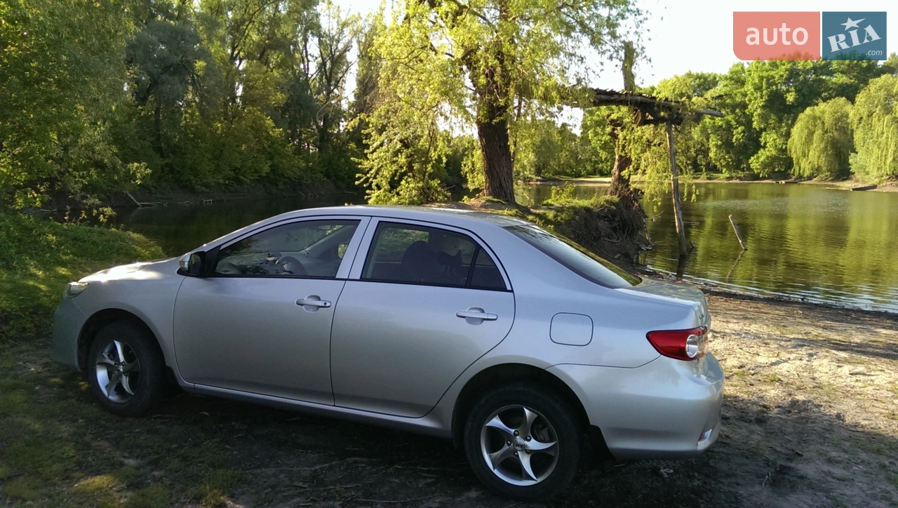 2010 Toyota Corolla - мініатюра 22