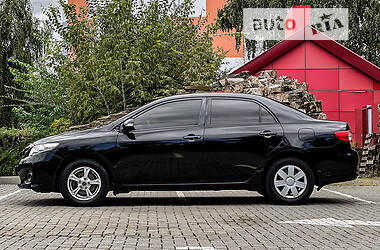 Седан Toyota Corolla 2011 в 