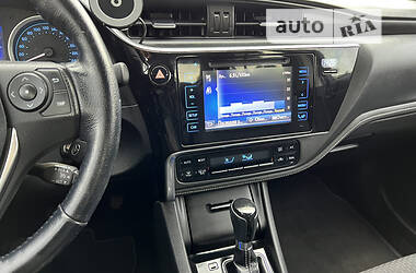 Седан Toyota Corolla 2018 в Лозовій