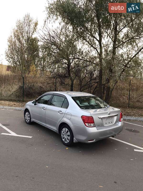 Седан Toyota Corolla 2013 в Тячеве