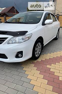 Седан Toyota Corolla 2011 в Калиновке