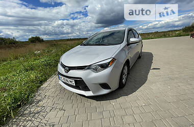 Седан Toyota Corolla 2016 в Ивано-Франковске