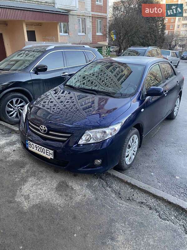 Седан Toyota Corolla 2008 в Тернополе