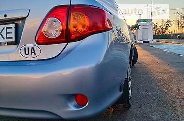 Седан Toyota Corolla 2007 в 