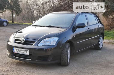 Хэтчбек Toyota Corolla 2005 в Стрые