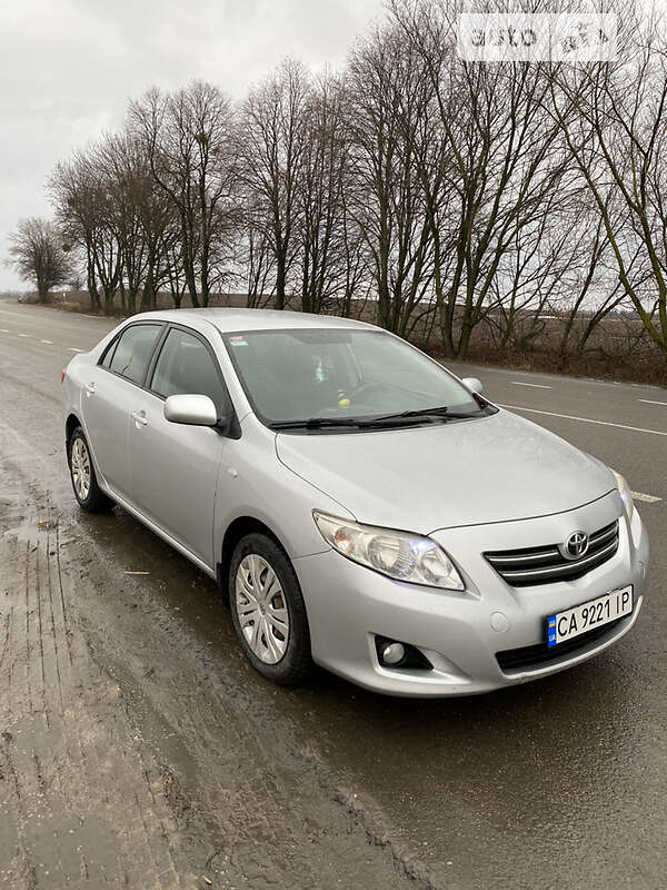 Седан Toyota Corolla 2008 в 