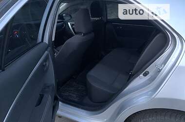 Седан Toyota Corolla 2014 в 