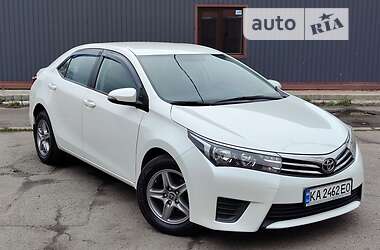 Седан Toyota Corolla 2013 в Першотравенске