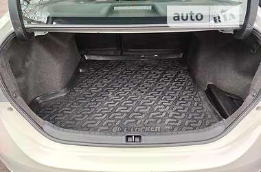 Седан Toyota Corolla 2013 в Першотравенске