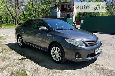 Седан Toyota Corolla 2012 в Киеве