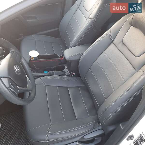 Седан Toyota Corolla 2015 в Одессе