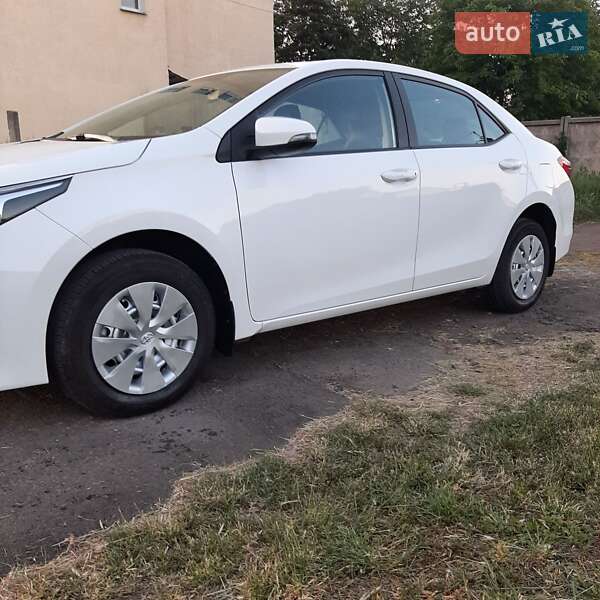Седан Toyota Corolla 2015 в Одессе