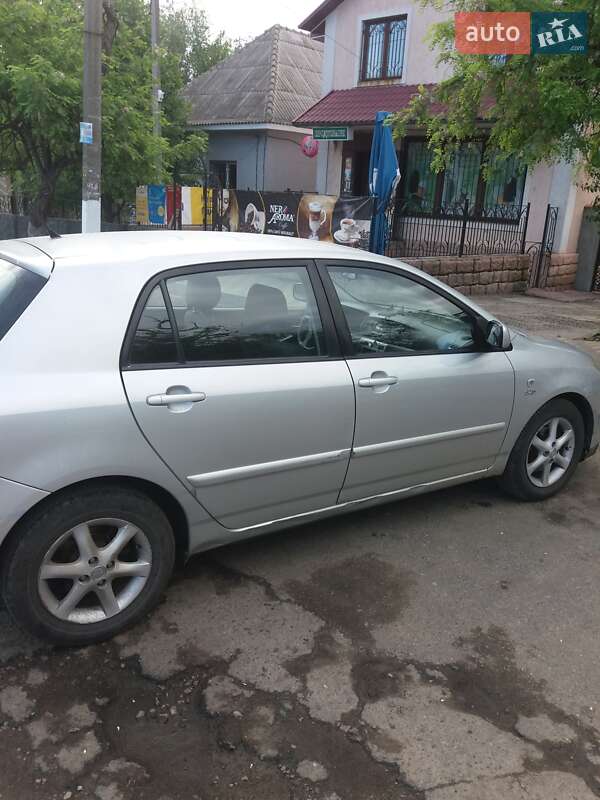 Хэтчбек Toyota Corolla 2003 в Одессе