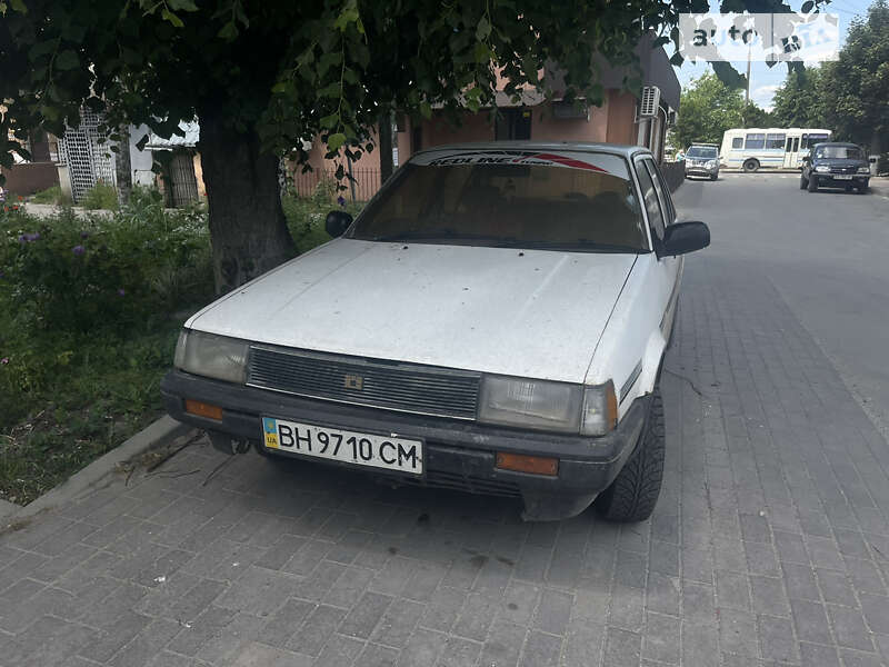 Седан Toyota Corolla 1985 в Волочиську фото Седан Toyota Corolla 1985 в Волочиську
