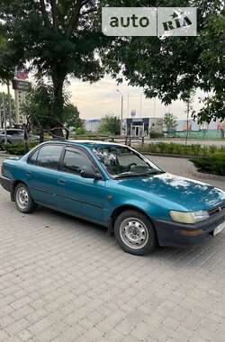 Седан Toyota Corolla 1995 в Одесі