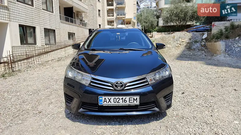 Седан Toyota Corolla 2016 в 