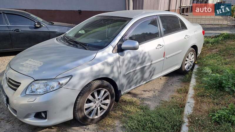 Седан Toyota Corolla 2007 в Вышгороде