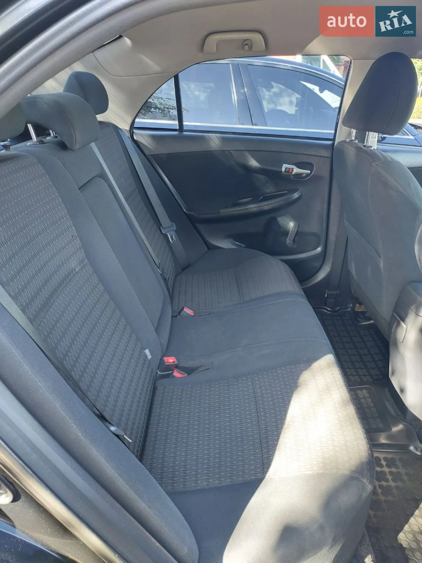 2011 Toyota Corolla - мініатюра 3