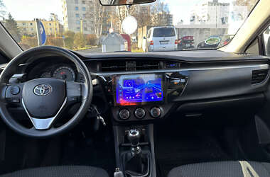 Седан Toyota Corolla 2014 в Харкові