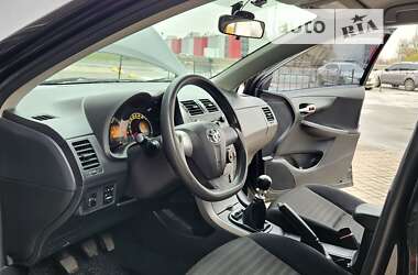 Седан Toyota Corolla 2011 в Києві