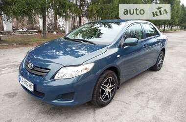 Седан Toyota Corolla 2009 в Киеве