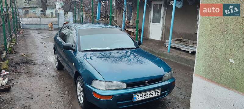Лифтбек Toyota Corolla 1992 в Арцизе