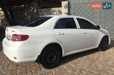 Седан Toyota Corolla 2010 в 
