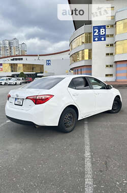 Седан Toyota Corolla 2018 в Киеве