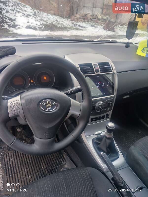 Седан Toyota Corolla 2008 в Любашевке