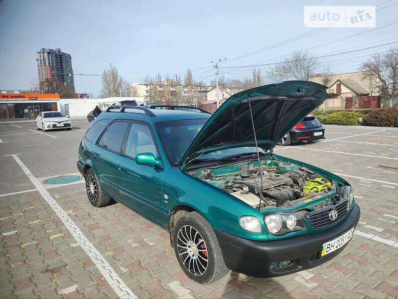 Универсал Toyota Corolla 1999 в Одессе