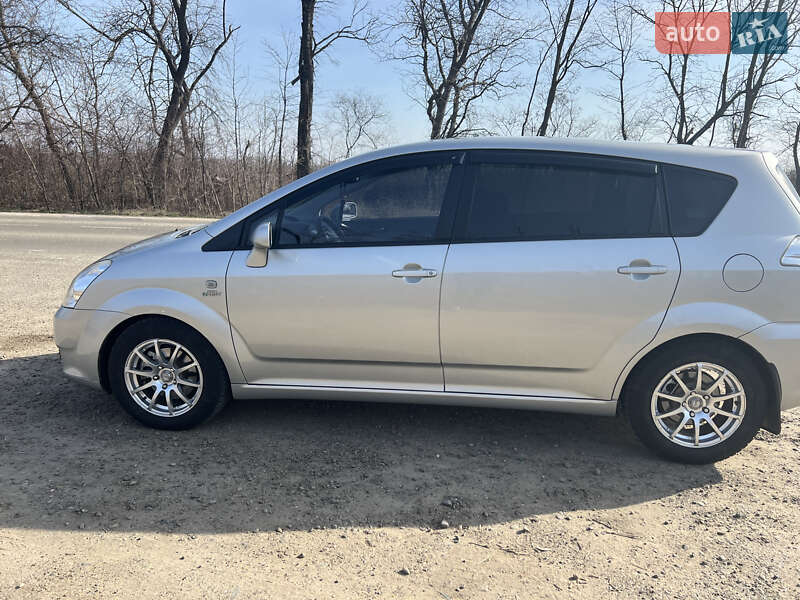 Мінівен Toyota Corolla 2007 в Чернівцях