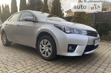 Седан Toyota Corolla 2013 в Виннице