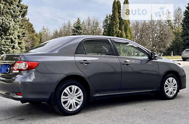 Седан Toyota Corolla 2012 в Желтых Водах