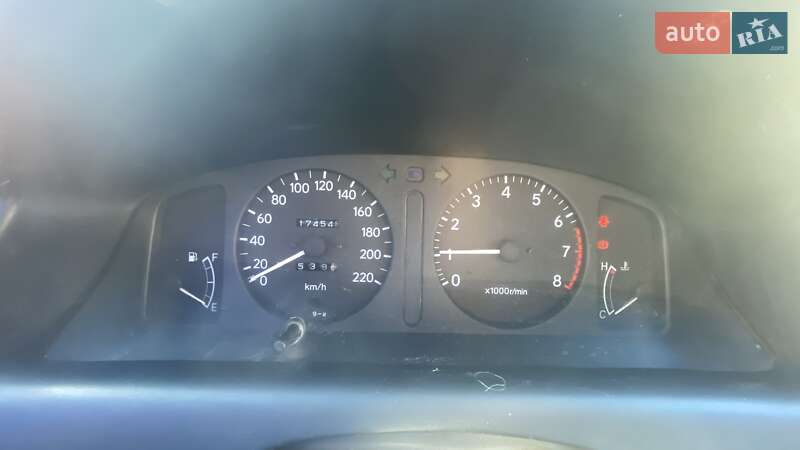 Хэтчбек Toyota Corolla 1999 в Ходорове