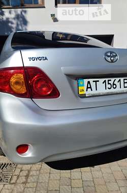 Седан Toyota Corolla 2008 в Львове