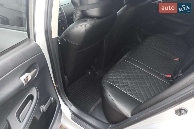 Седан Toyota Corolla 2010 в Краматорську