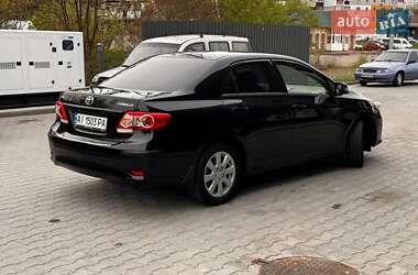 Седан Toyota Corolla 2011 в Киеве