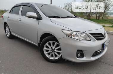 Седан Toyota Corolla 2012 в Николаеве