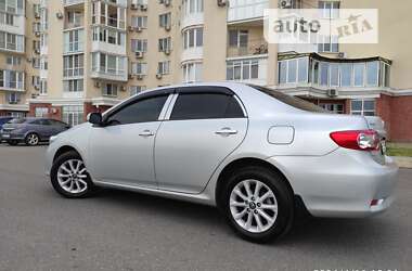 Седан Toyota Corolla 2012 в Николаеве