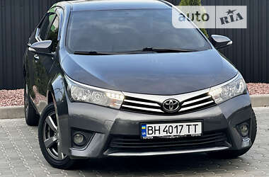 Седан Toyota Corolla 2013 в Одессе