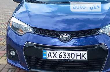 Седан Toyota Corolla 2014 в Ізяславі