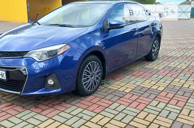 Седан Toyota Corolla 2014 в Ізяславі