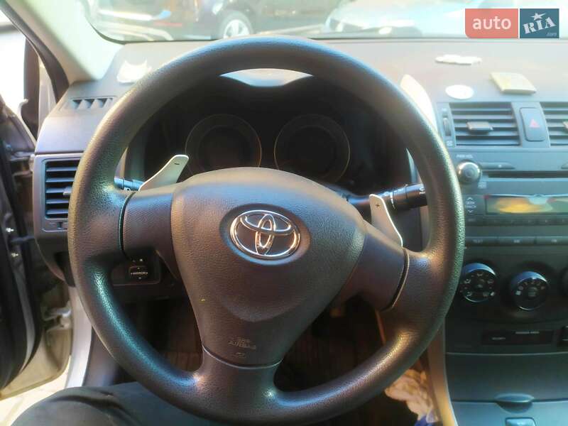 Седан Toyota Corolla 2007 в Тернополі