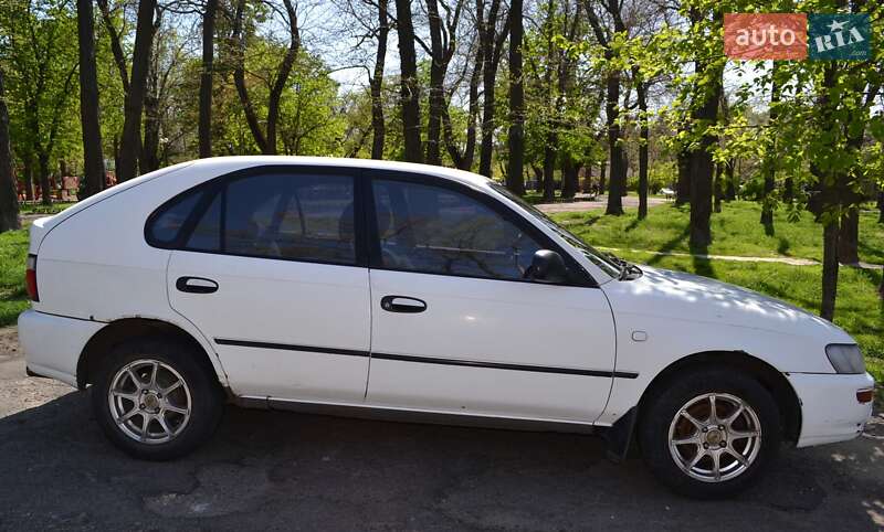 Хэтчбек Toyota Corolla 1993 в Одессе