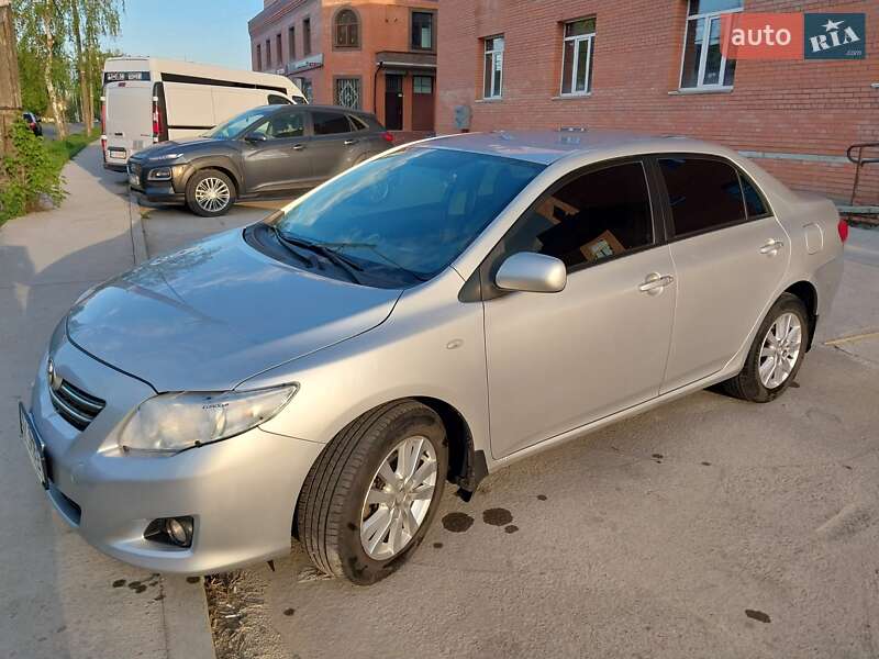 Седан Toyota Corolla 2008 в 