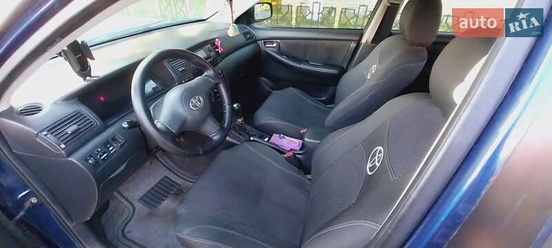 Хэтчбек Toyota Corolla 2006 в Подольске