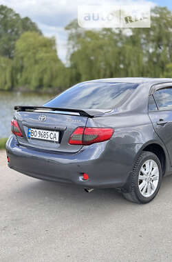 Седан Toyota Corolla 2008 в Тернополе